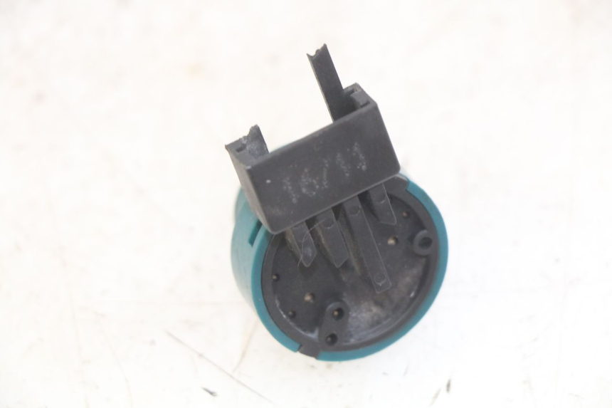 photo de INTERRUPTOR DE ENCENDIDO PIAGGIO FLY 2T 50 (2004 - 2017) - Detalle de la pieza