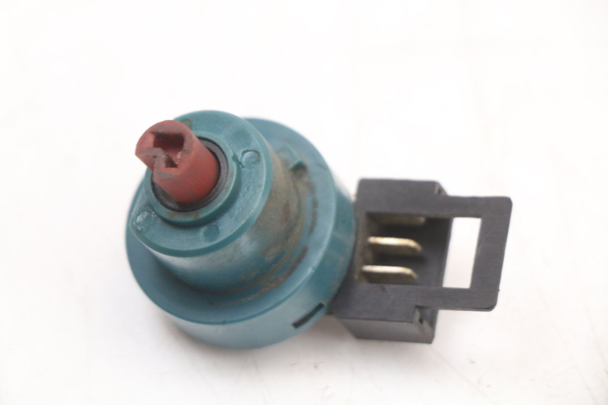 photo de INTERRUPTOR PIAGGIO FLY 4T 50 (2004 - 2010) - Zoom estado de uso