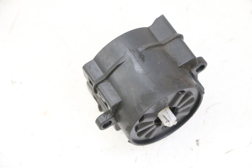 photo de INTERRUPTOR GILERA NEXUS 300 (2008 - 2013) - Zoom estado de uso