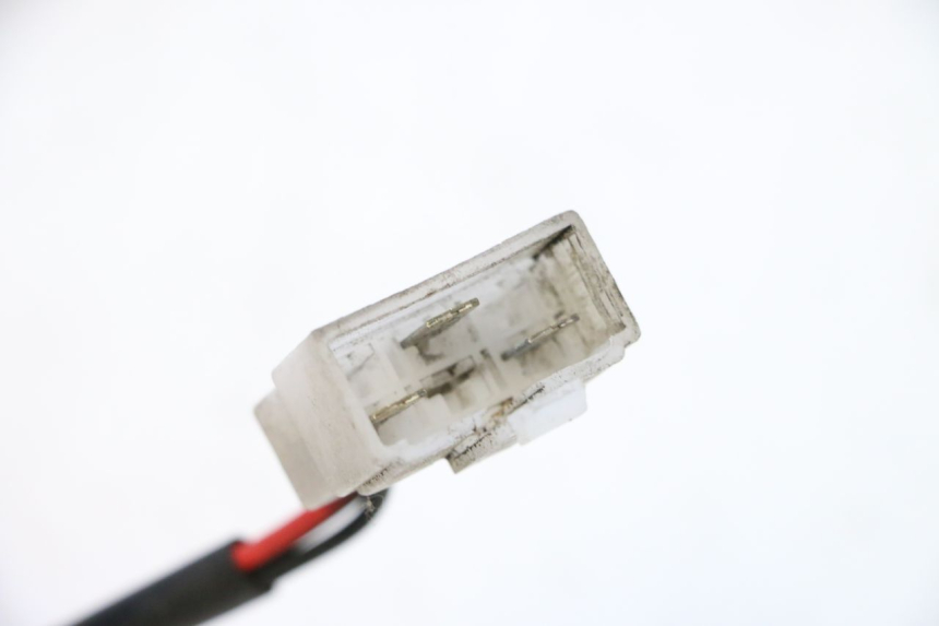 photo de INTERRUPTOR SYM GTS EVO 125 (2009 - 2013) - Primer plano técnico