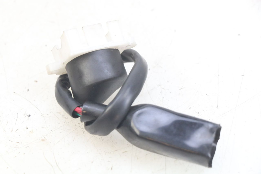 photo de INTERRUPTOR DE ENCENDIDO. PEUGEOT KISBEE 4T 50 (2018 - 2022) - Zoom estado de uso