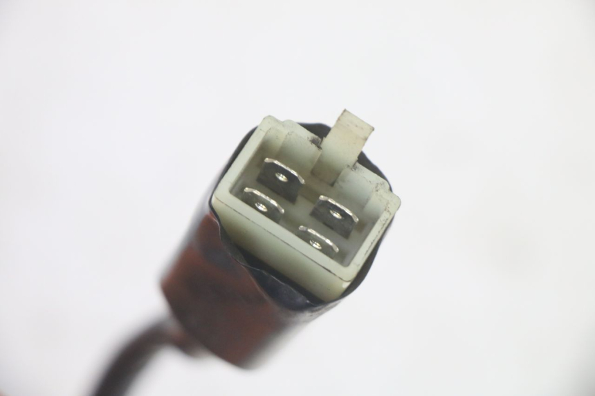 photo de INTERRUPTOR DE ENCENDIDO PEUGEOT KISBEE 4T 50 (2010 - 2017) - Otra perspectiva