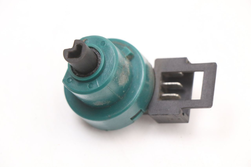 photo de INTERRUPTOR PIAGGIO LIBERTY 4T 50 (2018 - 2021) - Vista principal