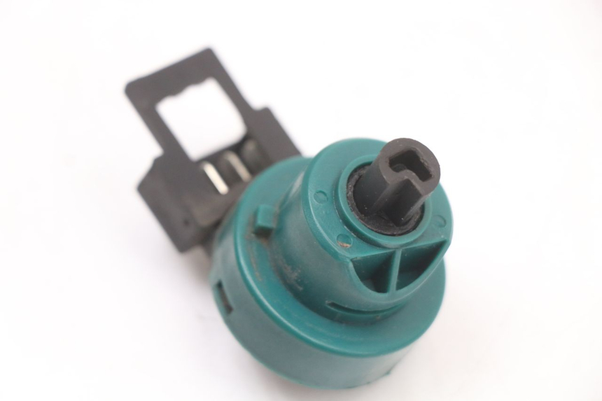 photo de INTERRUPTOR PIAGGIO LIBERTY 4T 50 (2018 - 2021) - Detalle de la pieza