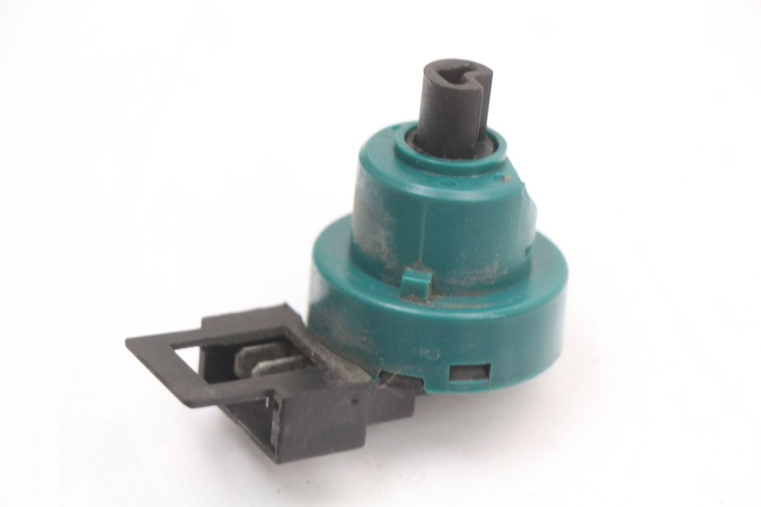 photo de INTERRUPTOR PIAGGIO LIBERTY 4T 50 (2018 - 2021) - Zoom estado de uso