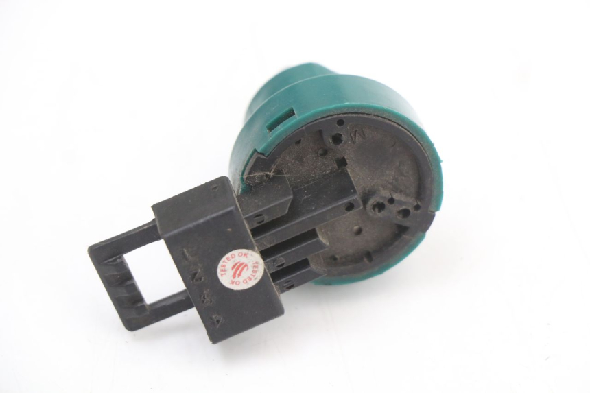 photo de INTERRUPTOR PIAGGIO LIBERTY 4T 50 (2018 - 2021) - Otra perspectiva