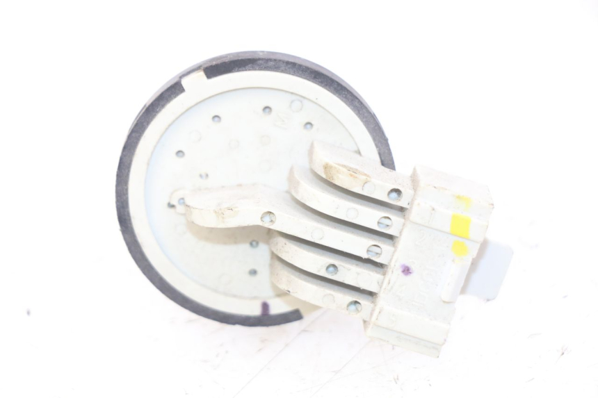 photo de INTERRUPTOR DE ENCENDIDO PIAGGIO LIBERTY IGET 4T 50 (2015 - 2020) - Zoom estado de uso