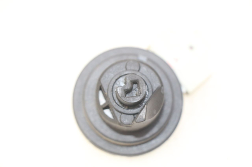 photo de INTERRUPTOR DE ENCENDIDO PIAGGIO LIBERTY IGET 4T 50 (2015 - 2020) - Otra perspectiva