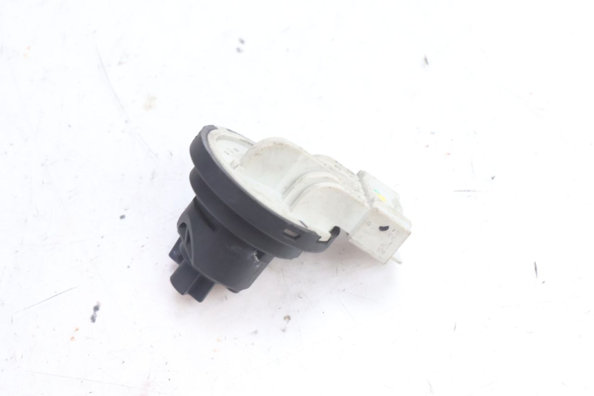 photo de INTERRUPTOR PIAGGIO LIBERTY IGET 4T 50 (2021 - 2025) - Vista principal