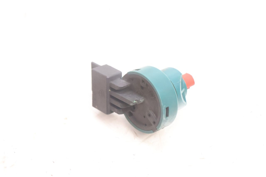 photo de INTERRUPTOR PIAGGIO LIBERTY 125 (1998 - 2008) - Otra perspectiva