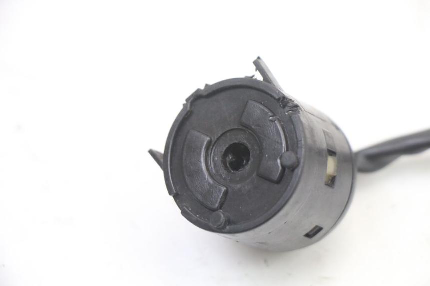 photo de INTERRUPTOR MBK OVETTO ONE 2T 50 (2013 - 2017) - Zoom estado de uso