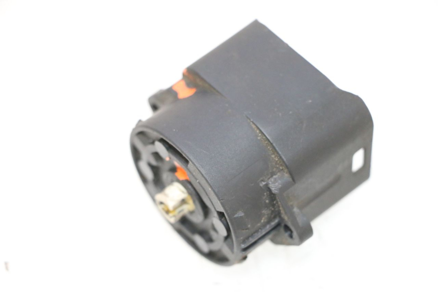 photo de INTERRUPTOR PIAGGIO MP3 RL 250 (2006 - 2010) - Vista principal