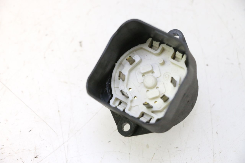 photo de INTERRUPTOR PIAGGIO MP3 500 (2011 - 2015) - Otra perspectiva