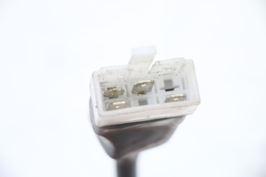 photo de INTERRUPTOR KYMCO LIKE 4T 50 (2019 - 2025) - Primer plano técnico