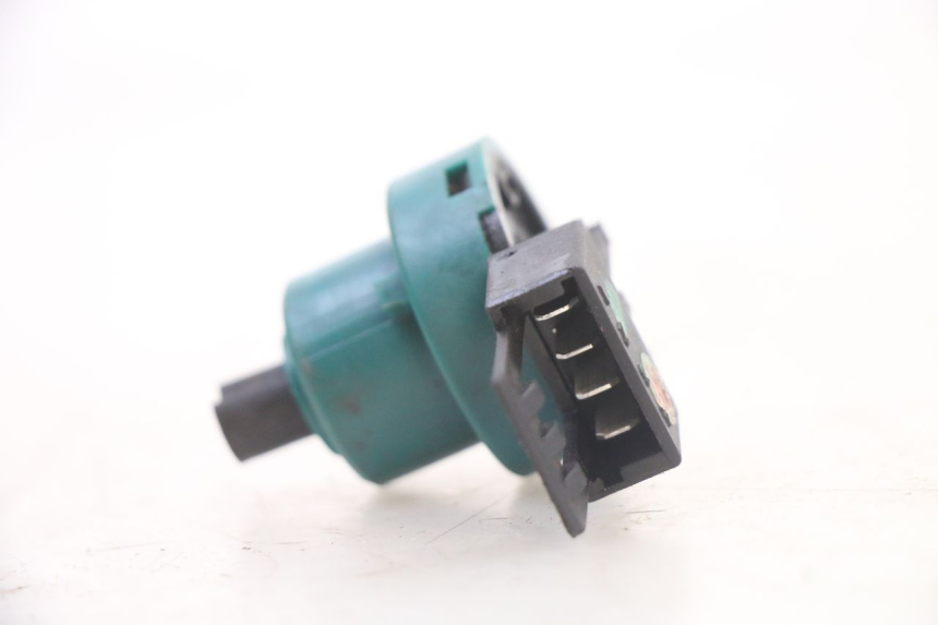 photo de INTERRUPTOR PIAGGIO NRG POWER PUREJET 50 (2018 - 2021) - Zoom estado de uso