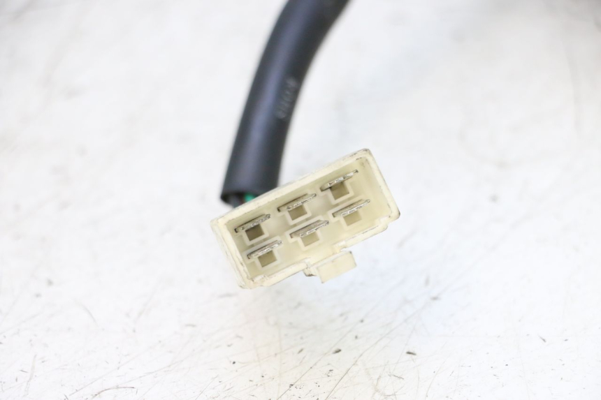 photo de INTERRUPTOR DE ENCENDIDO. SYM ORBIT III 3 4T 50 (2018 - 2021) - Primer plano técnico