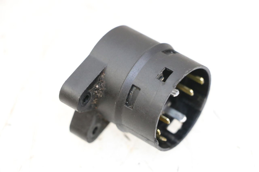 photo de INTERRUPTOR PEUGEOT SATELIS COMPRESSOR K15 125 (2006 - 2009) - Zoom estado de uso