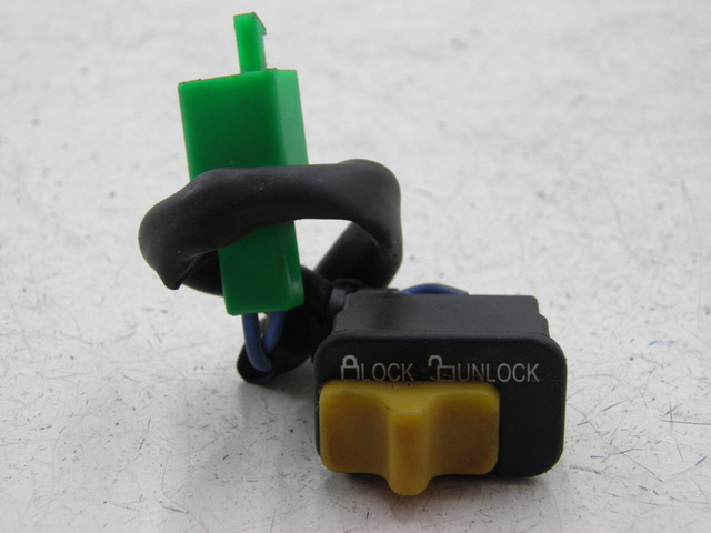 photo de INTERRUPTOR PEUGEOT TWEET 4T 50 (2010 - 2014) - Zoom estado de uso