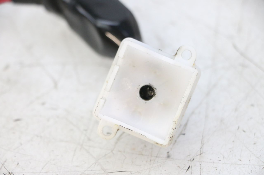 photo de INTERRUPTOR PEUGEOT VIVACITY 125 (2010 - 2017) - Zoom estado de uso