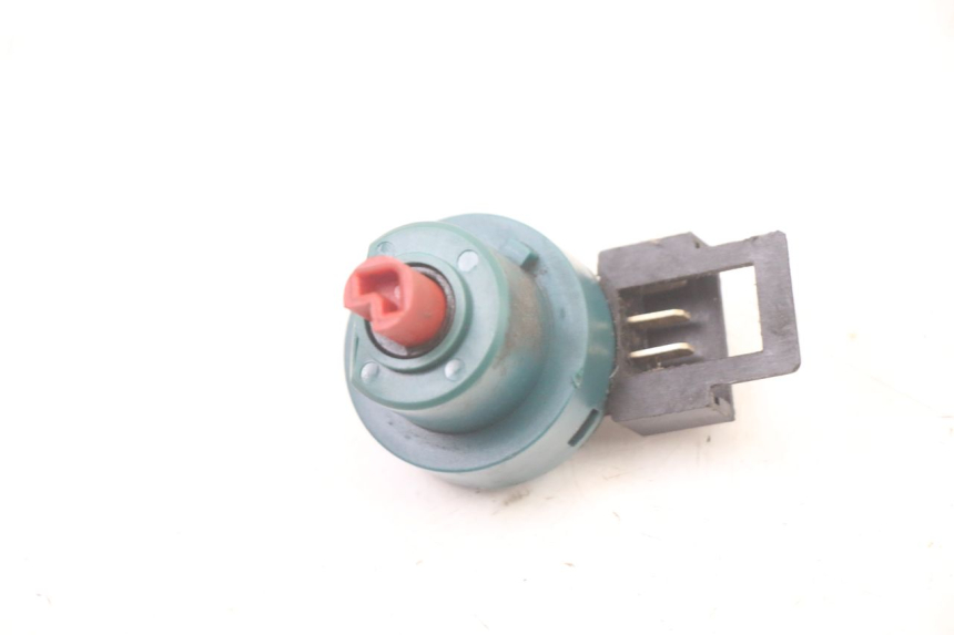 photo de INTERRUPTOR DE ENCENDIDO PIAGGIO FLY 2T 50 (2004 - 2017) - Zoom estado de uso
