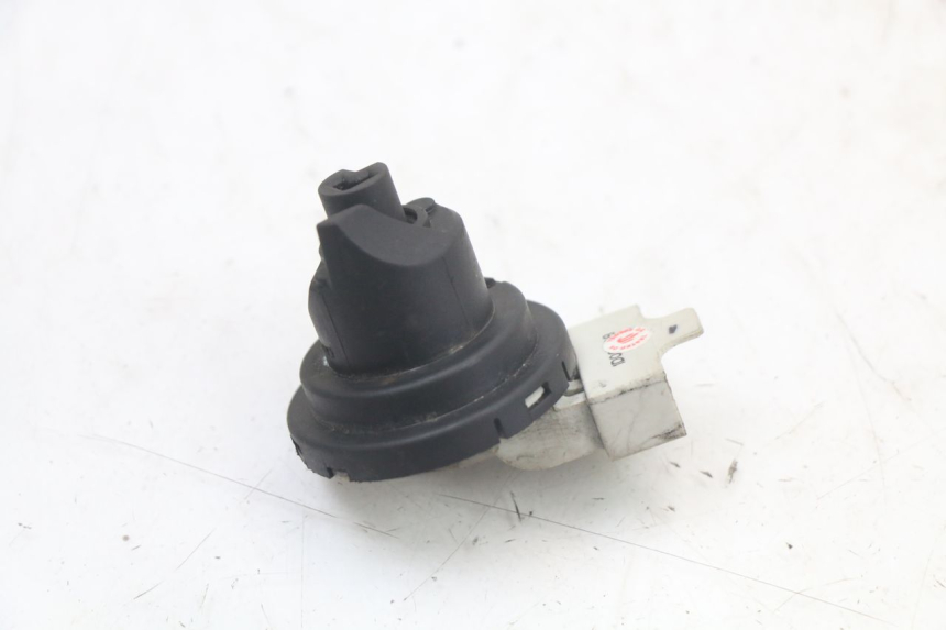 photo de INTERRUPTOR PIAGGIO LIBERTY IGET 4T 50 (2021 - 2025) - Detalle de la pieza