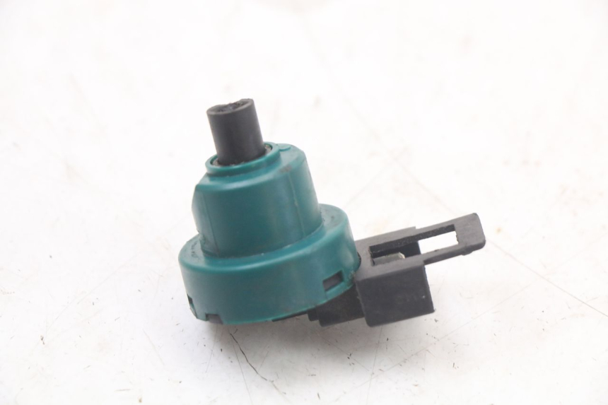 photo de INTERRUPTOR PIAGGIO NEW TYPHOON 50 (2010 - 2017) - Otra perspectiva