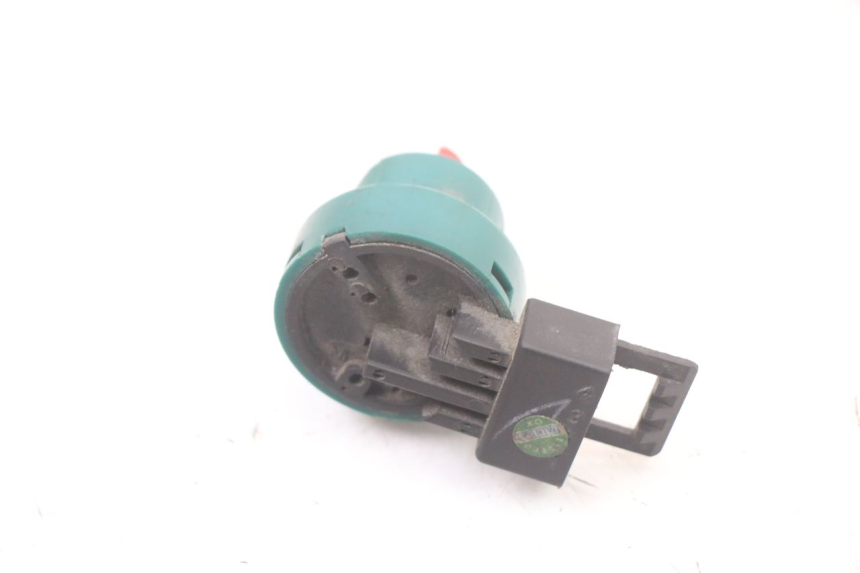 photo de INTERRUPTOR PIAGGIO VESPA LX IE 125 (2010 - 2012) - Zoom estado de uso