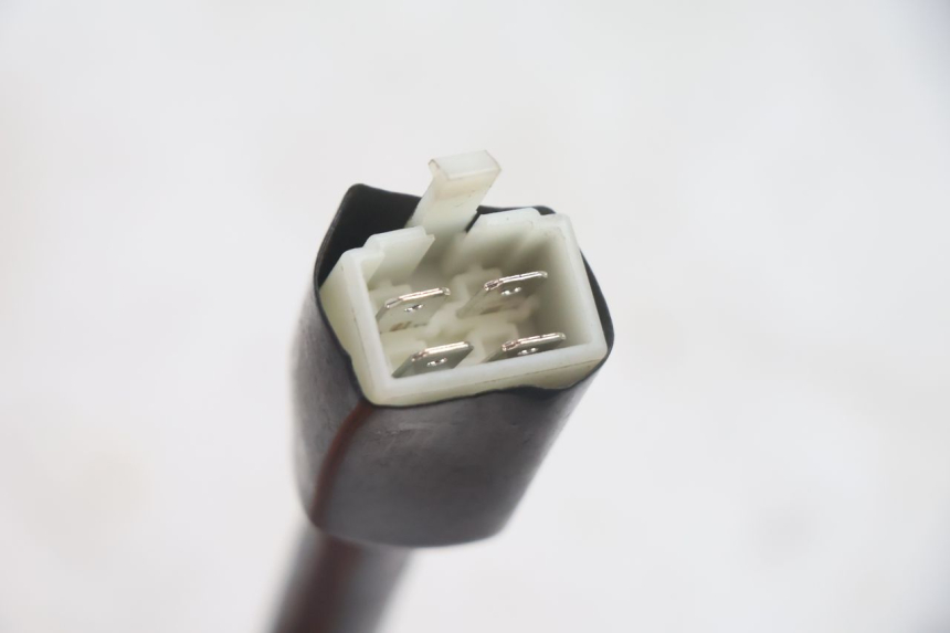 photo de INTERRUPTOR JM MOTORS R-MAX TECH 50 (2024 - 2026) - Otra perspectiva