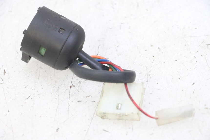 photo de INTERRUPTOR APRILIA RALLY AC 50 (1995 - 2004) - Primer plano técnico