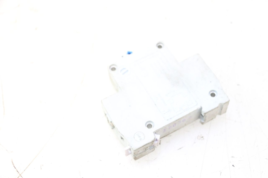 photo de INTERRUPTOR BAIKU SAKURA 1 (2021 - 2025) - Zoom estado de uso