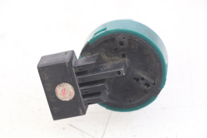 photo de INTERRUPTOR DE ENCENDIDO. APRILIA SR 2T 50 (2012 - 2017) - Zoom estado de uso