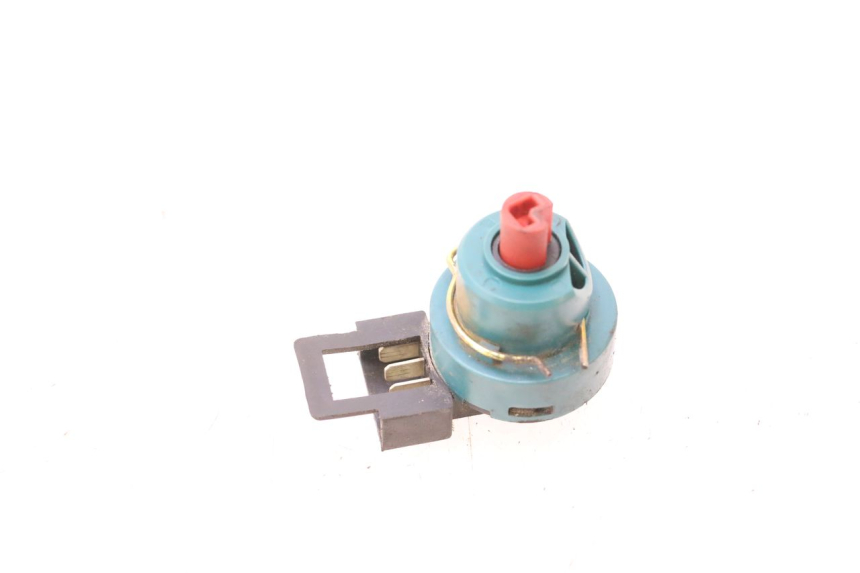 photo de INTERRUPTOR APRILIA SR MOTARD 50 (2012 - 2018) - Primer plano técnico