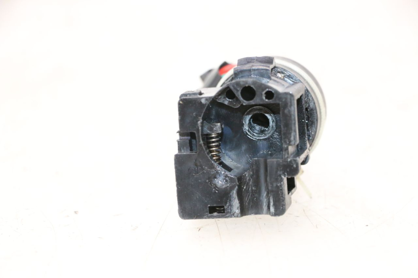 photo de INTERRUPTOR VASTRO STREET S 50 (2016 - 2021) - Detalle de la pieza