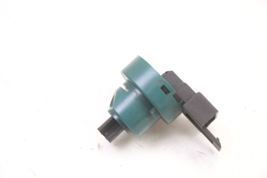 photo de INTERRUPTOR PIAGGIO SUPER LX 125 (2000 - 2003) - Vista principal