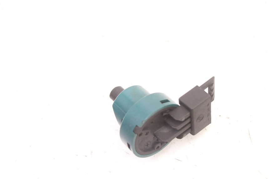 photo de INTERRUPTOR PIAGGIO SUPER LX 125 (2000 - 2003) - Zoom estado de uso