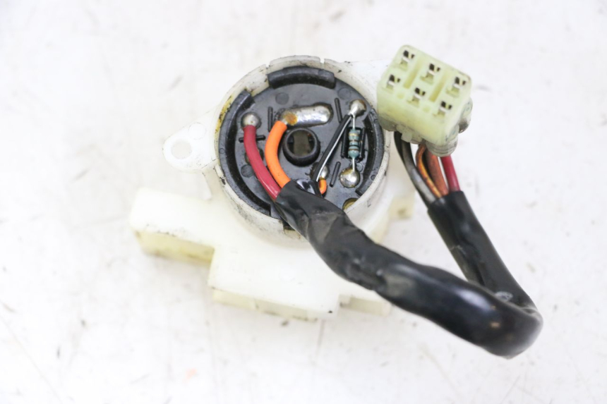 photo de INTERRUPTOR SUZUKI BURGMAN 125 (2015 - 2017) - Zoom estado de uso