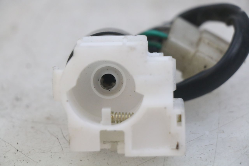 photo de INTERRUPTOR DE ENCENDIDO. PEUGEOT TWEET 4T 50 (2018 - 2022) - Detalle de la pieza