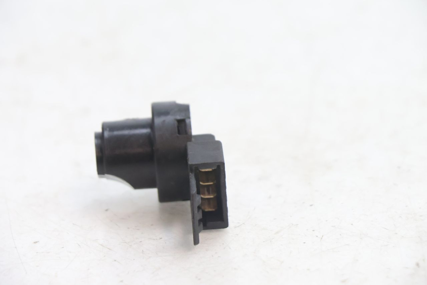 photo de INTERRUPTOR PIAGGIO TYPHOON 50 (2000 - 2009) - Zoom estado de uso