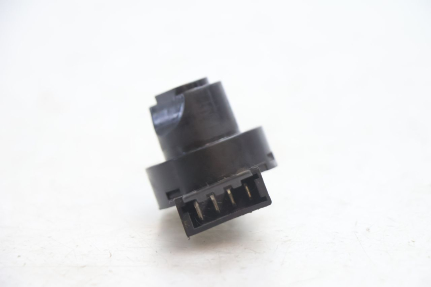 photo de INTERRUPTOR PIAGGIO TYPHOON 50 (2000 - 2009) - Otra perspectiva