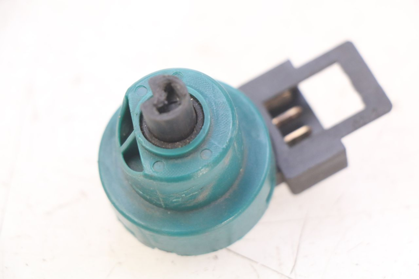 photo de INTERRUPTOR DE ENCENDIDO PIAGGIO VESPA PRIMAVERA 2T 50 (2013 - 2018) - Vista principal