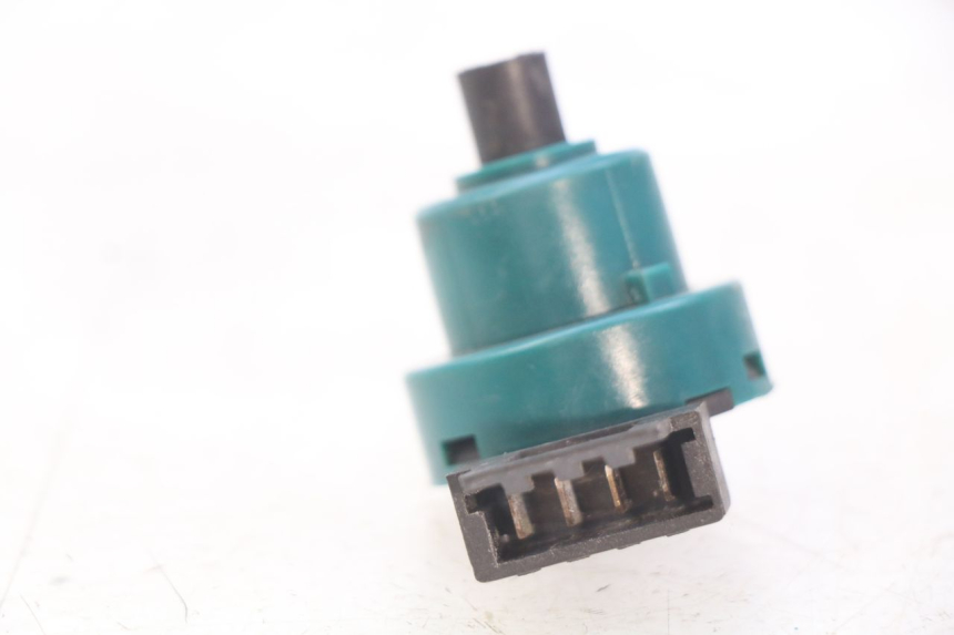photo de INTERRUPTOR DE ENCENDIDO PIAGGIO VESPA PRIMAVERA 2T 50 (2013 - 2018) - Detalle de la pieza