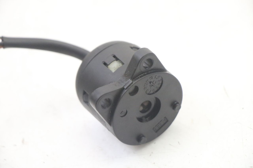photo de INTERRUPTOR YAMAHA WHY 50 (1998 - 2000) - Detalle de la pieza