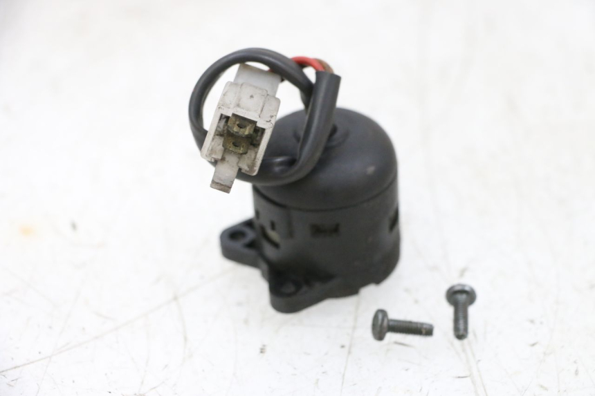 photo de INTERRUPTOR DE ENCENDIDO YAMAHA XMAX X-MAX 125 (2006 - 2009) - Zoom estado de uso