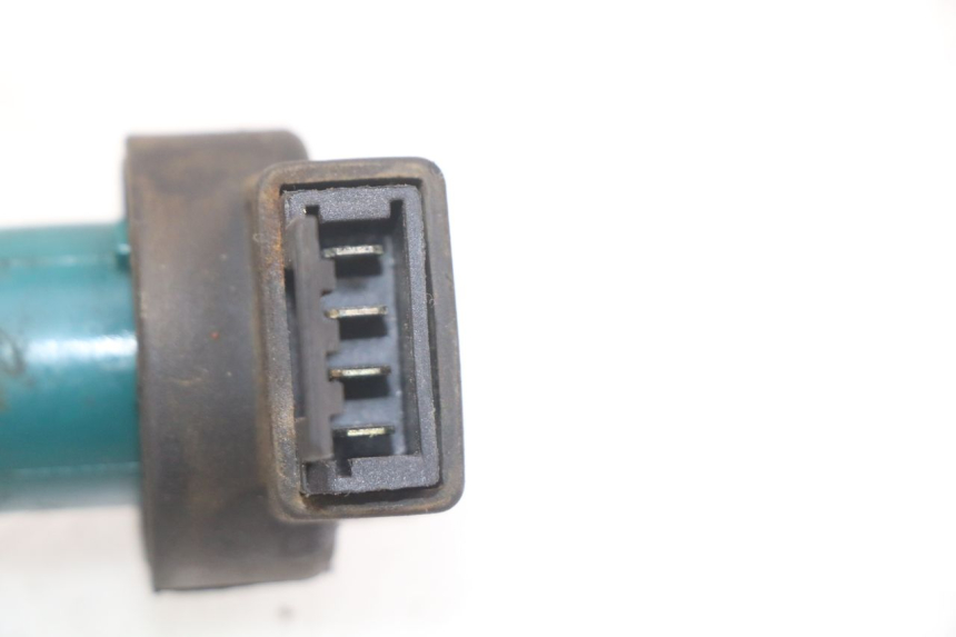 photo de INTERRUPTOR DE ENCENDIDO PIAGGIO X9 125 (2000 - 2003) - Zoom estado de uso