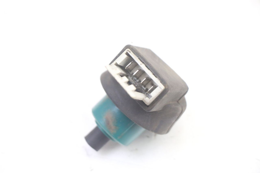 photo de INTERRUPTOR DE ENCENDIDO PIAGGIO XEVO - X EVO 125 (2007 - 2017) - Otra perspectiva