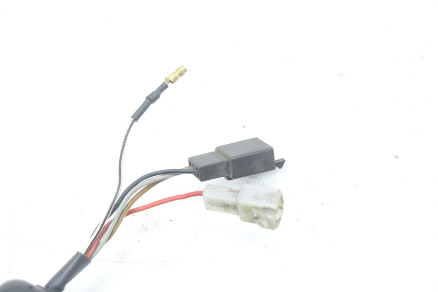 photo de INTERRUPTOR YAMAHA BW'S NG NEXT GENERATION 50 (1996 - 2003) - Primer plano técnico