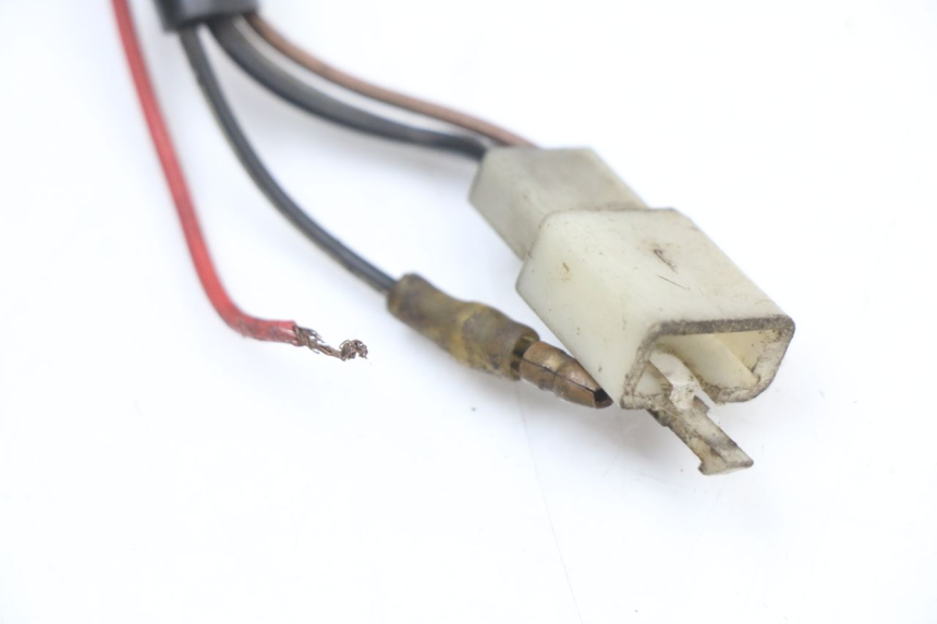 photo de INTERRUPTOR YAMAHA YE ZEST 50 (1992 - 1998) - Primer plano técnico