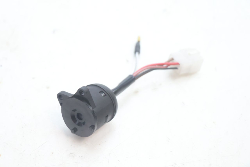 photo de INTERRUPTOR DE ENCENDIDO. YAMAHA YP MAJESTY 125 (2007 - 2010) - Vista principal