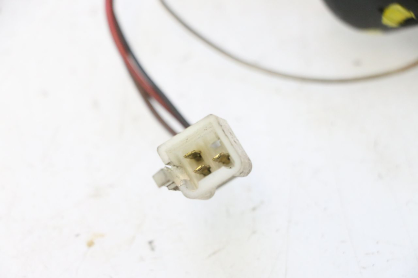 photo de INTERRUPTOR YAMAHA YP MAJESTY 125 (1998 - 2001) - Zoom estado de uso