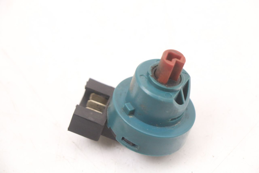 photo de INTERRUPTOR DE ENCENDIDO. PIAGGIO ZIP 2T 50 (2009 - 2019) - Detalle de la pieza